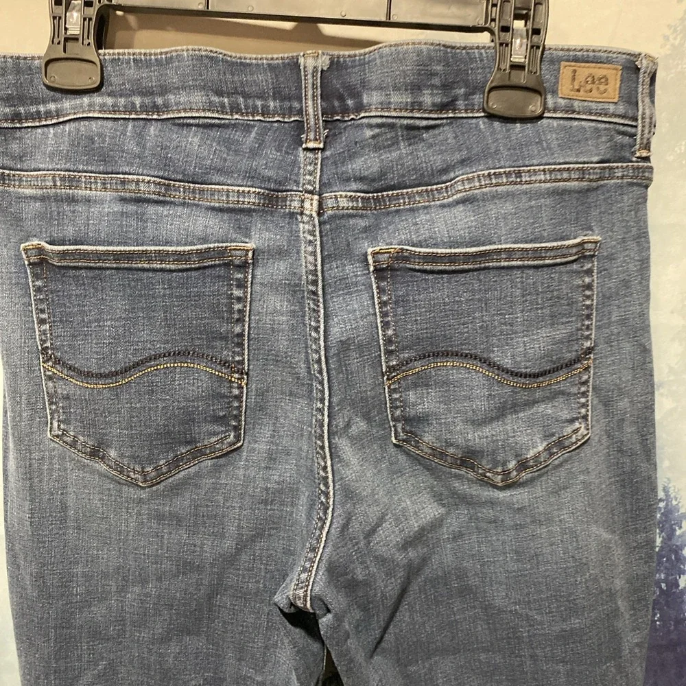 Women's Lee Jeans, Boot cut, Midrise Flex Motion SZ 16